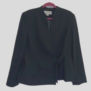 SAG HARBOR - Tie Front Blazer - size 18